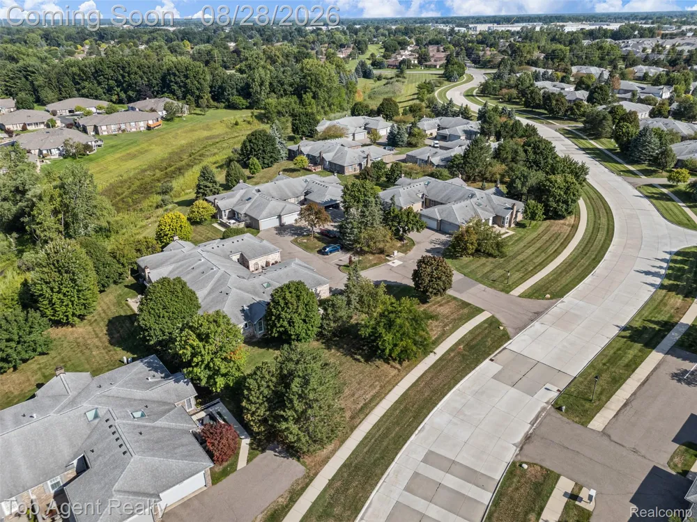 14430 Cove Creek Court Shelby Charter Township, MI 48315
