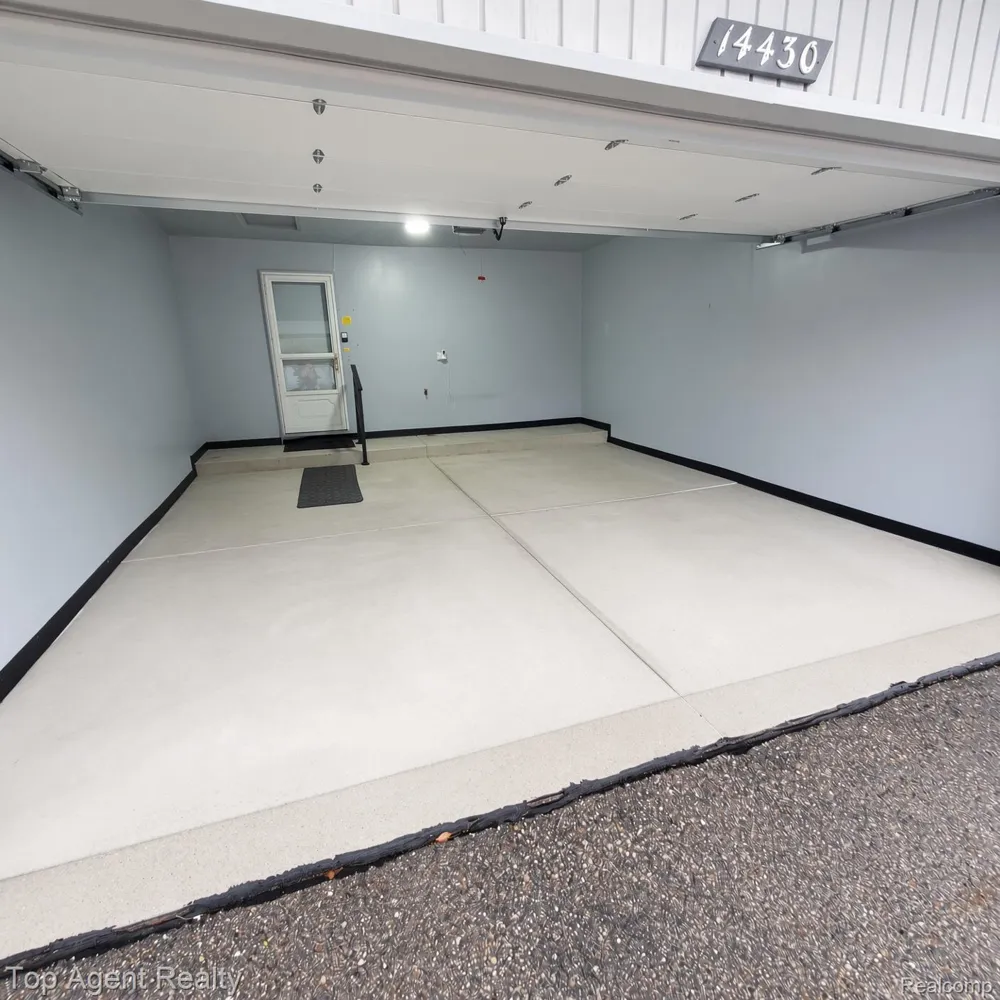 14430 Cove Creek Court Shelby Charter Township, MI 48315
