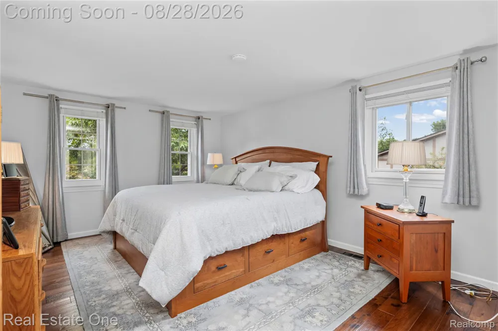 2222 Carpathian Drive West Bloomfield Charter Township, MI 48324