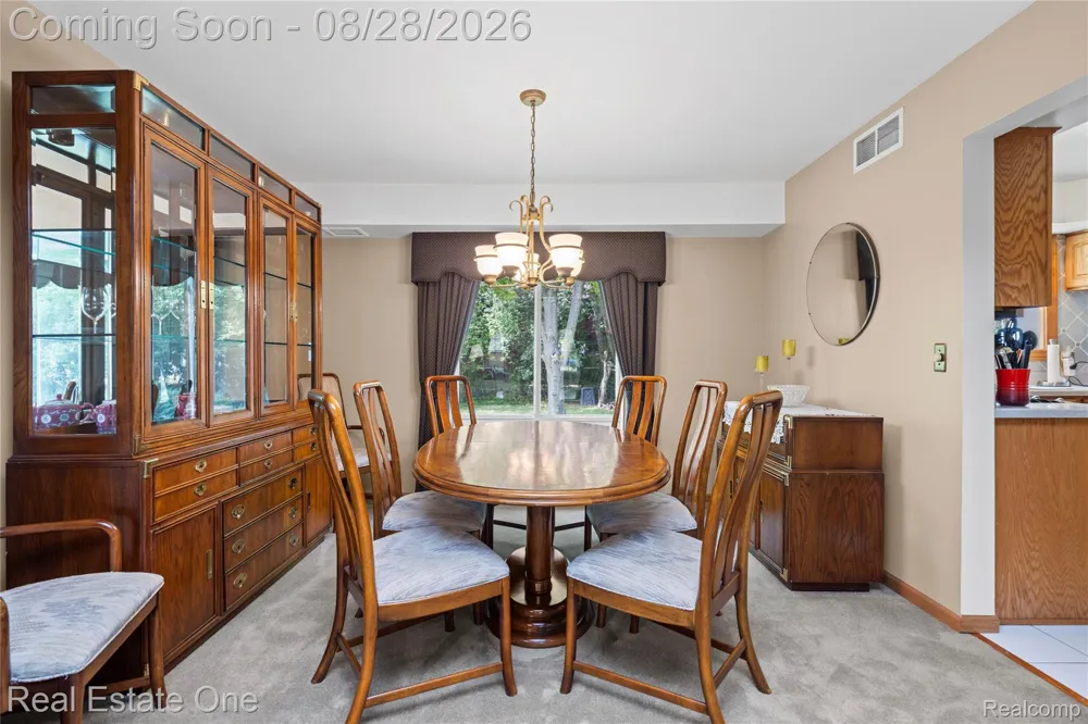 2222 Carpathian Drive West Bloomfield Charter Township, MI 48324