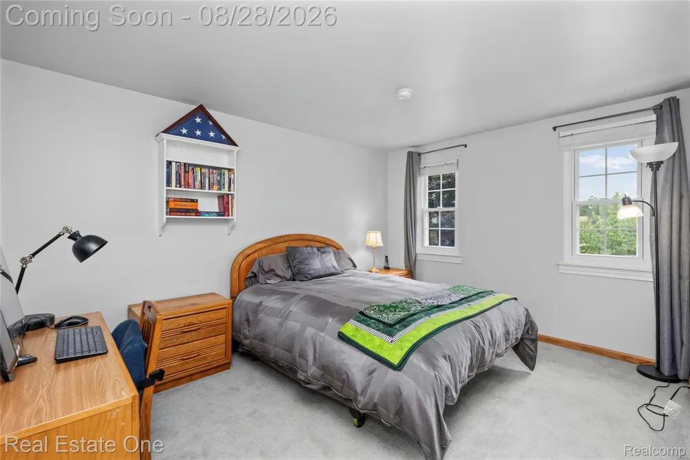 2222 Carpathian Drive West Bloomfield Charter Township, MI 48324