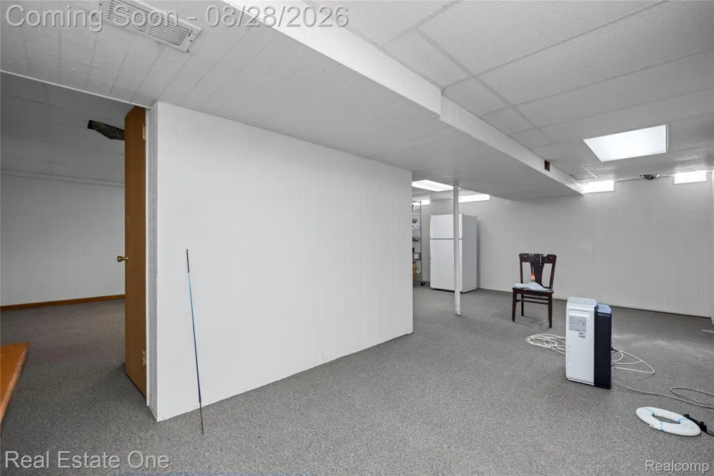2222 Carpathian Drive West Bloomfield Charter Township, MI 48324