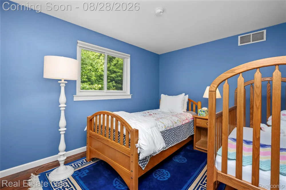 2222 Carpathian Drive West Bloomfield Charter Township, MI 48324