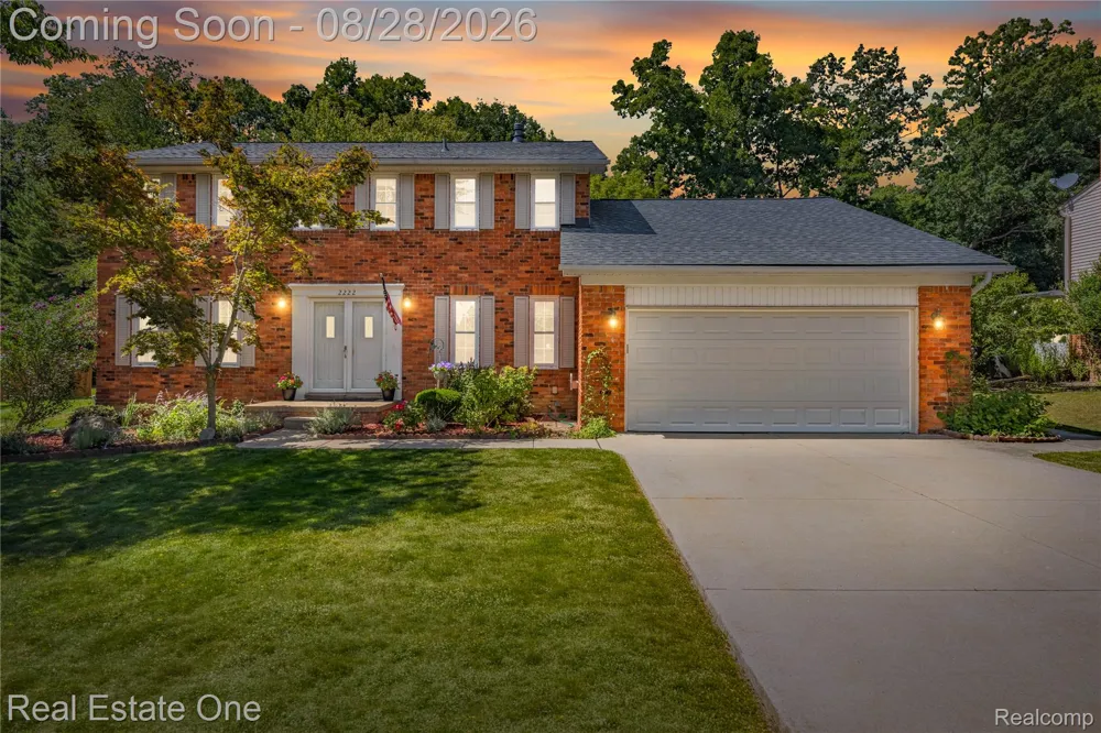 2222 Carpathian Drive West Bloomfield Charter Township, MI 48324