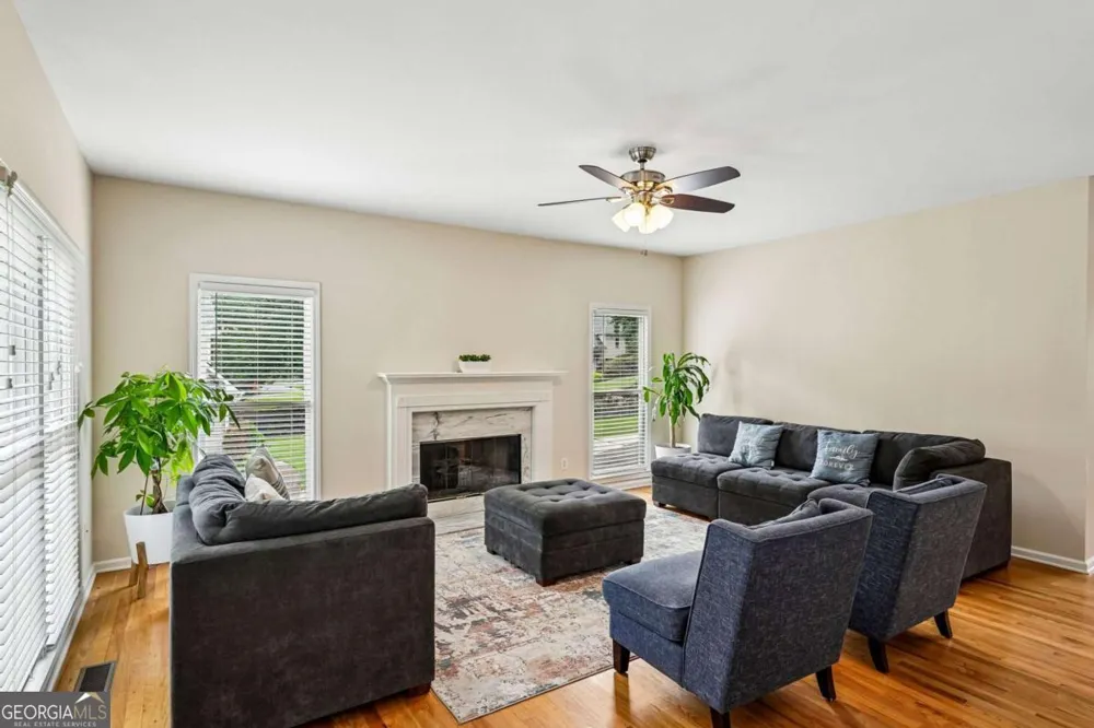 2125 Melrose TRCE Cumming, GA 30041