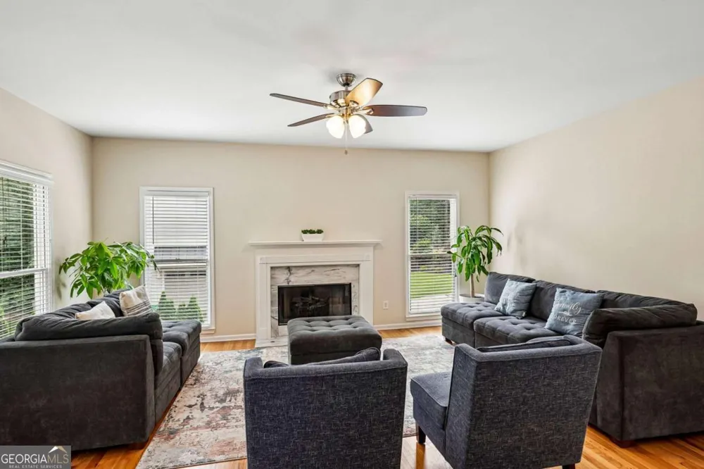 2125 Melrose TRCE Cumming, GA 30041