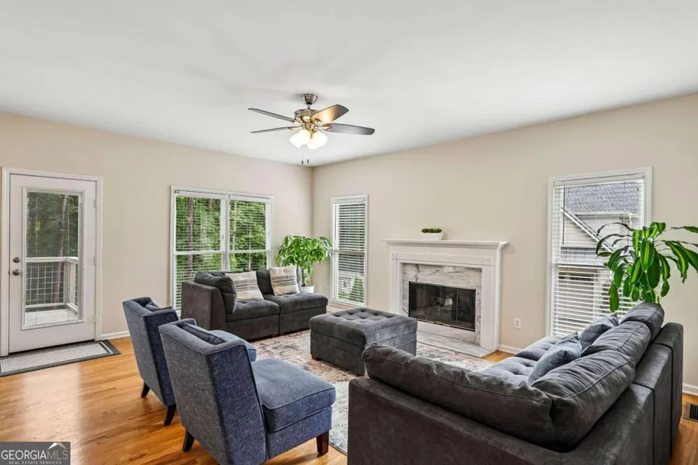 2125 Melrose TRCE Cumming, GA 30041