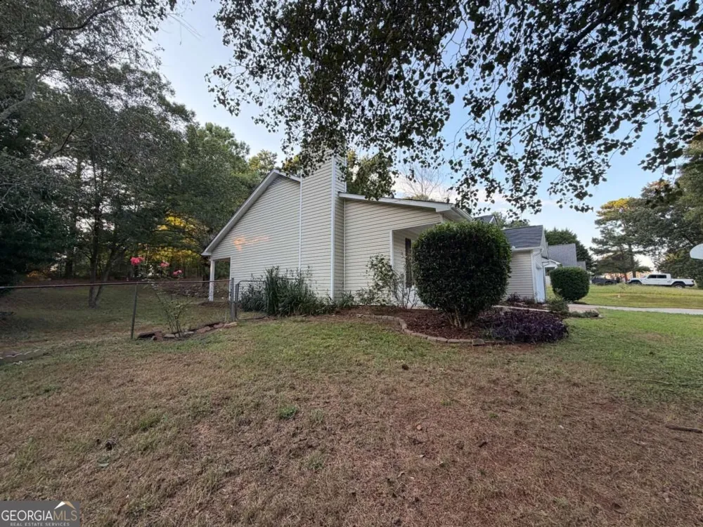 1447 Millstone CT Bethlehem, GA 30620