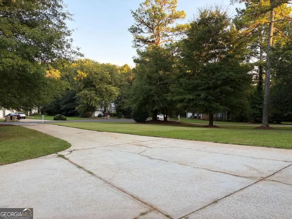 1447 Millstone CT Bethlehem, GA 30620