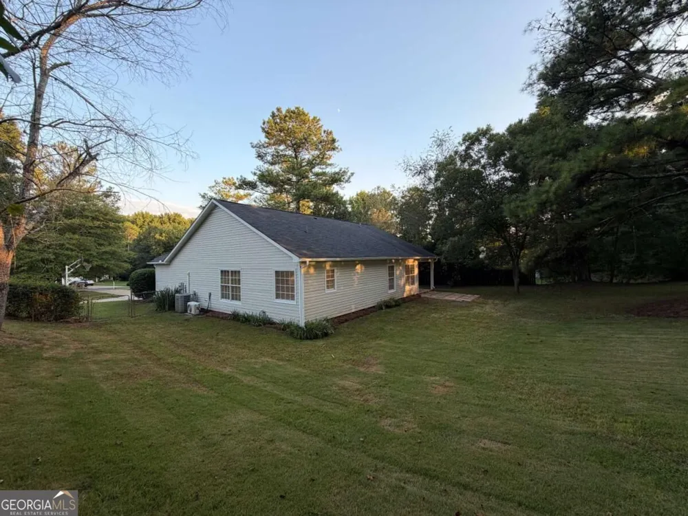 1447 Millstone CT Bethlehem, GA 30620