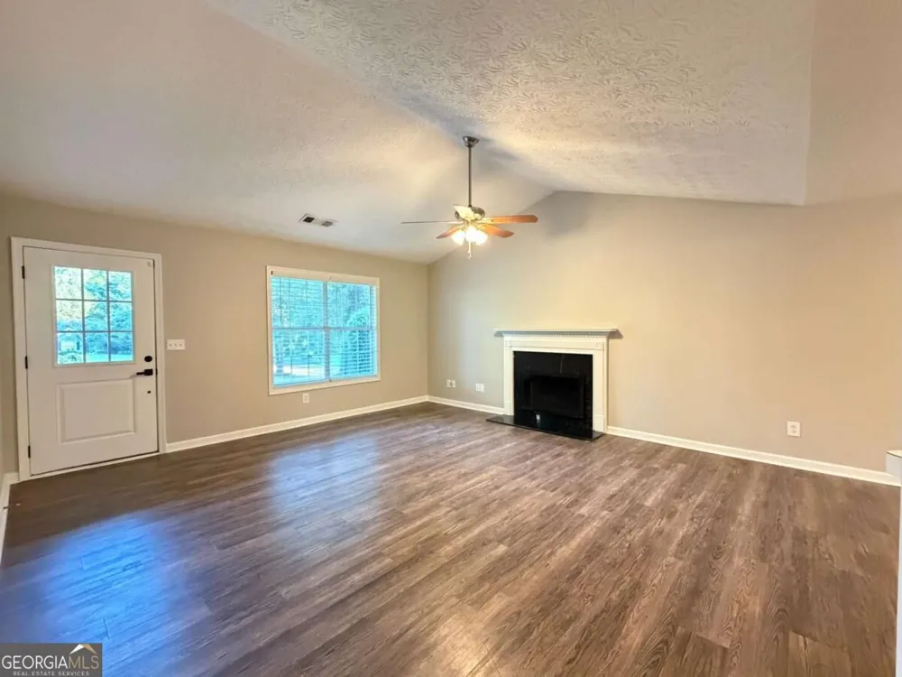 1447 Millstone CT Bethlehem, GA 30620