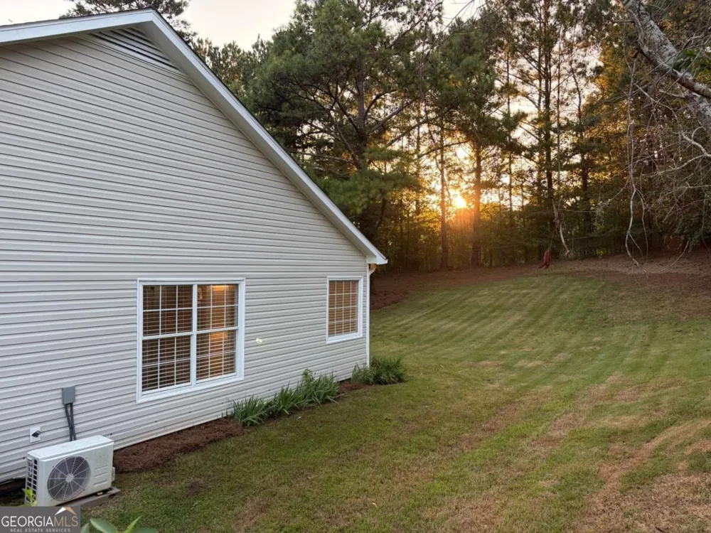 1447 Millstone CT Bethlehem, GA 30620