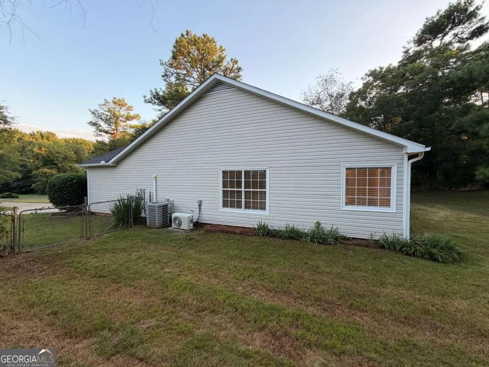 1447 Millstone CT Bethlehem, GA 30620