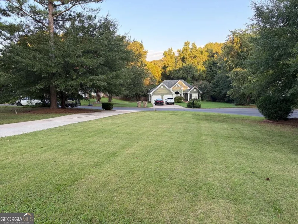 1447 Millstone CT Bethlehem, GA 30620