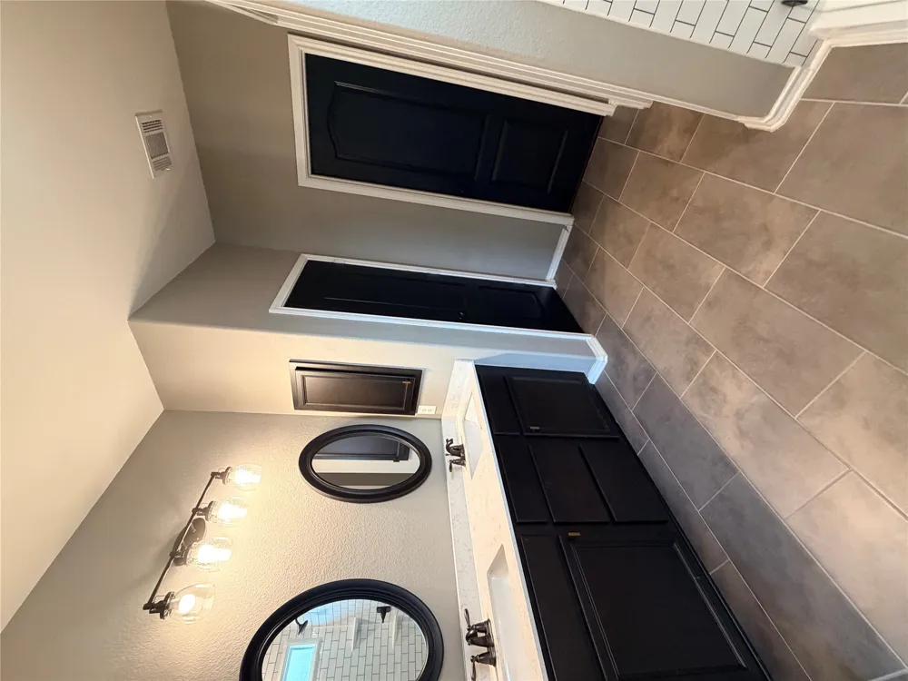 640 Landon Samuel Loop Pflugerville, TX 78660