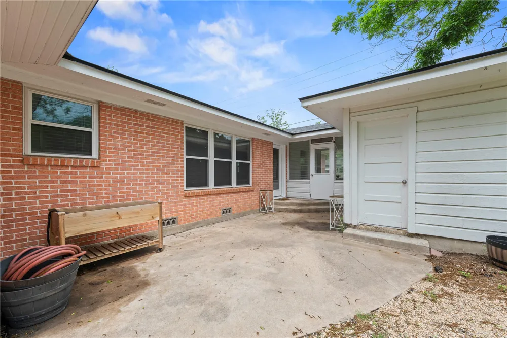 1803 S 15th Street Temple, TX 76504