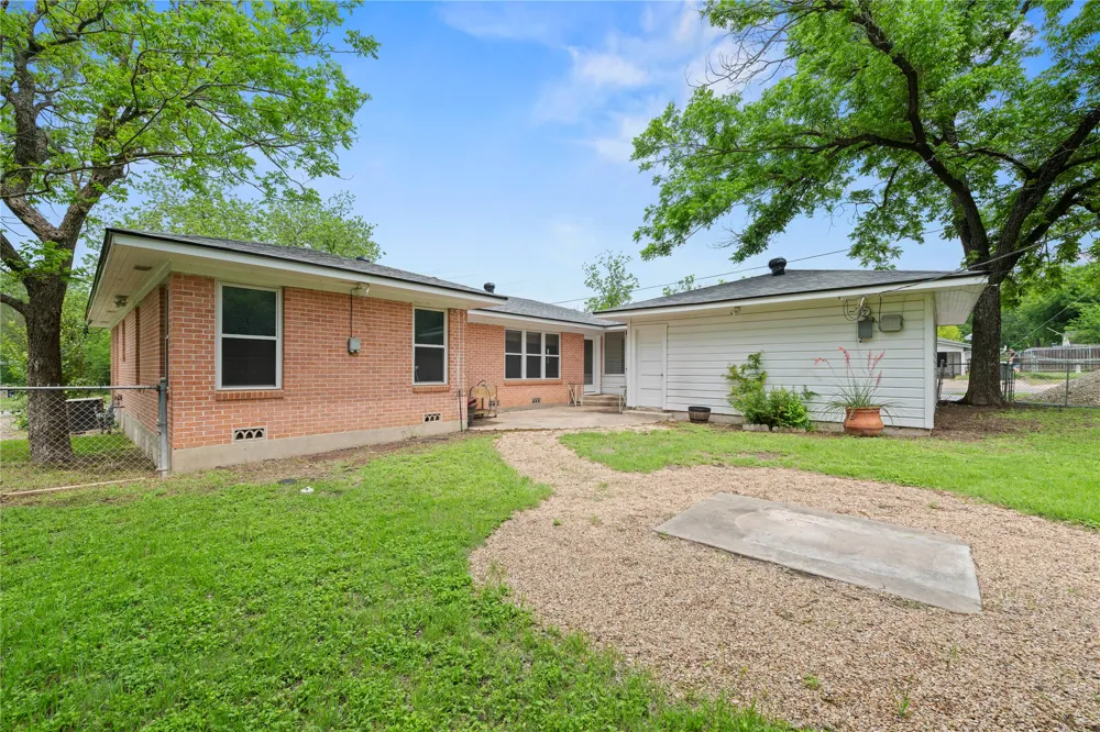 1803 S 15th Street Temple, TX 76504