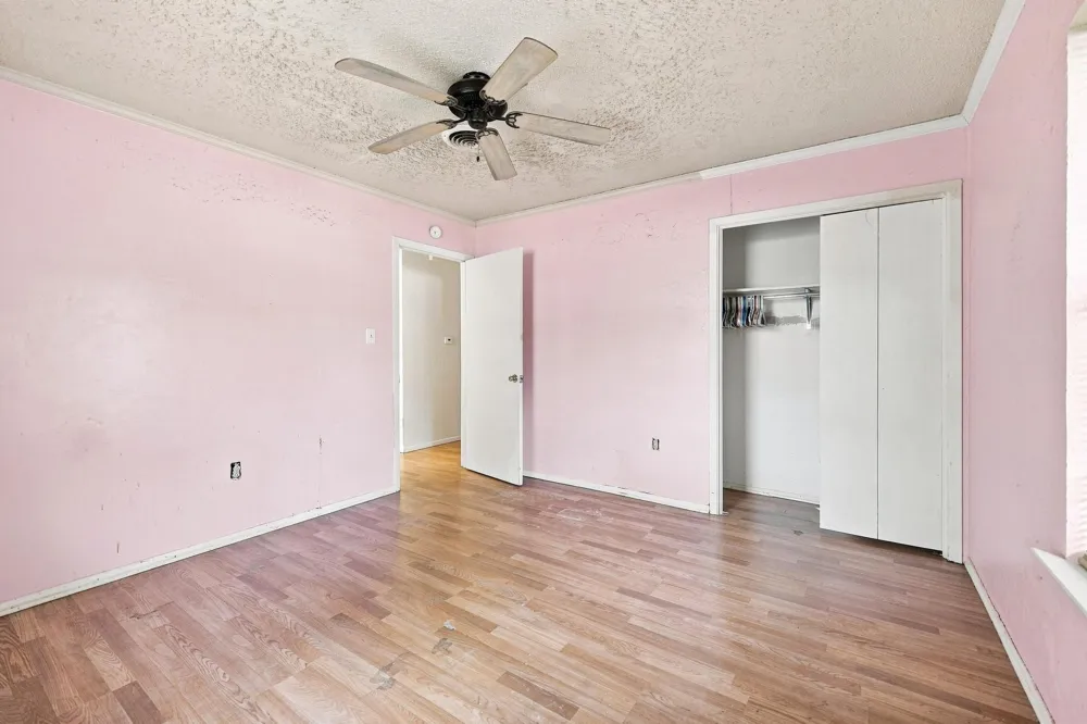 503 College Street Whitesboro, TX 76273