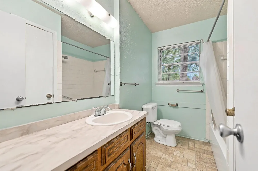 503 College Street Whitesboro, TX 76273