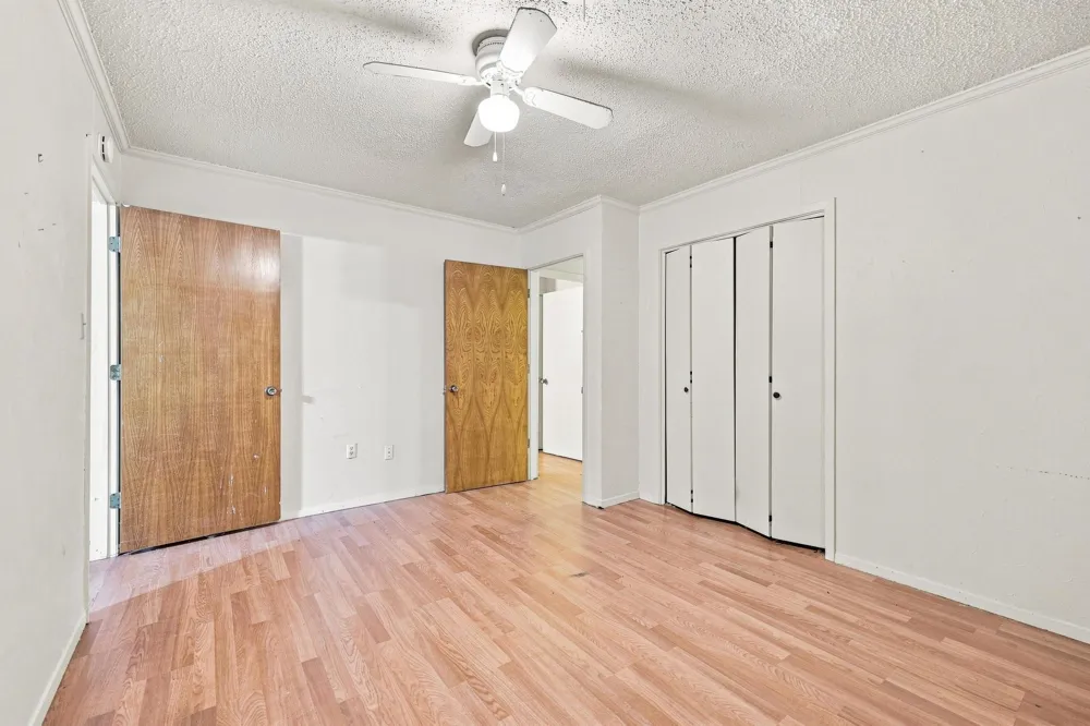 503 College Street Whitesboro, TX 76273