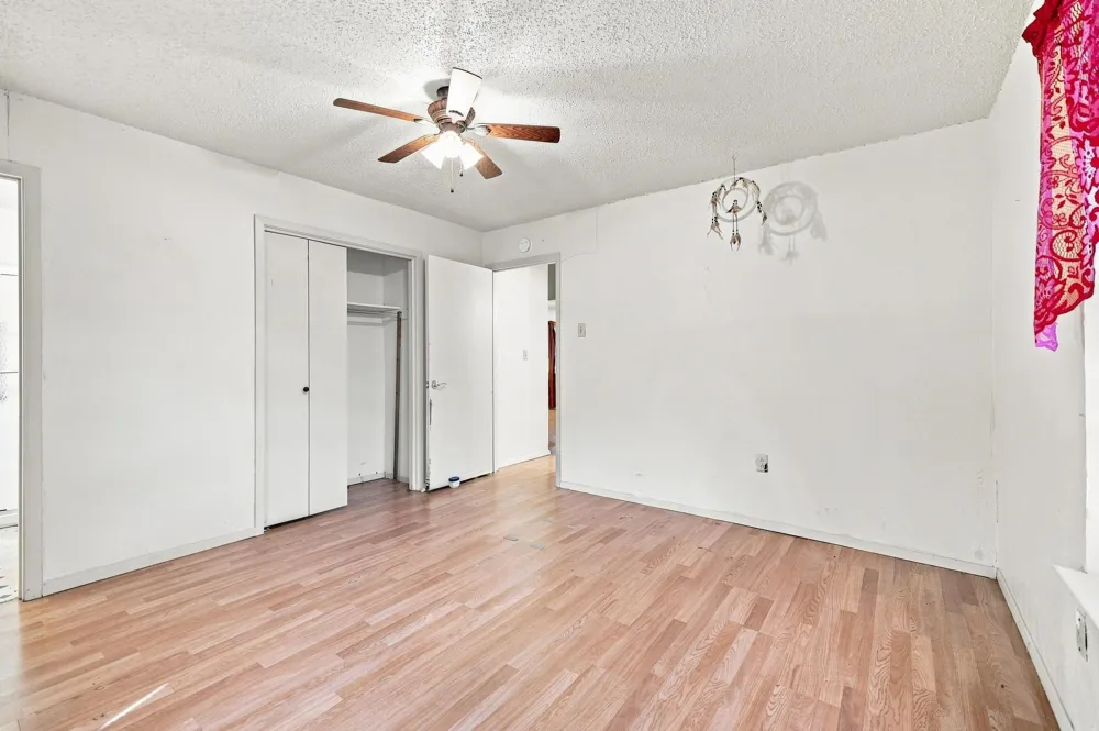 503 College Street Whitesboro, TX 76273