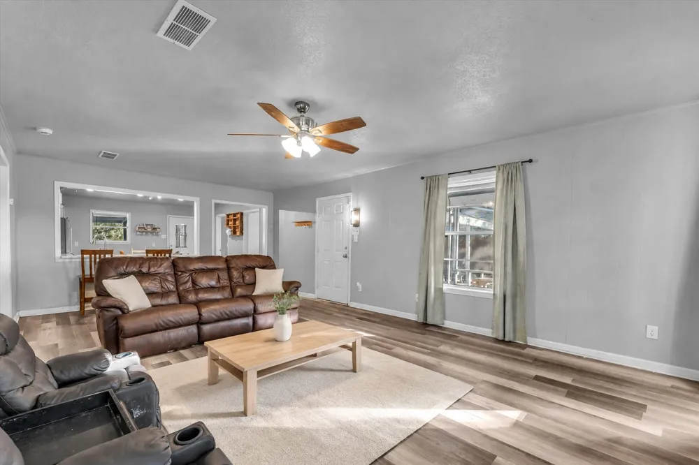 2925 Highway 31 Axtell, TX 76624