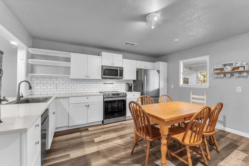 2925 Highway 31 Axtell, TX 76624