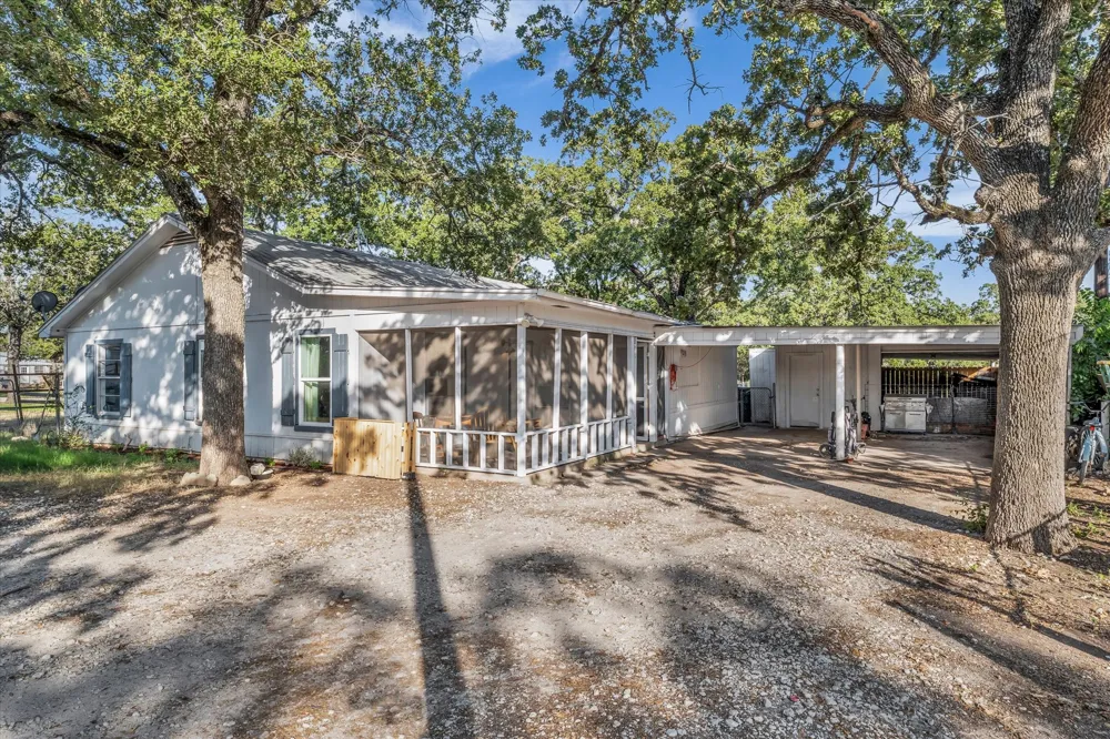 2925 Highway 31 Axtell, TX 76624