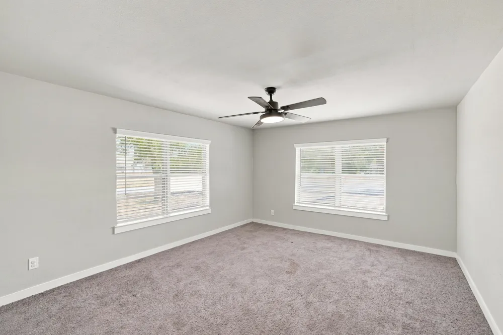 104 Casa Linda Drive Ennis, TX 75119