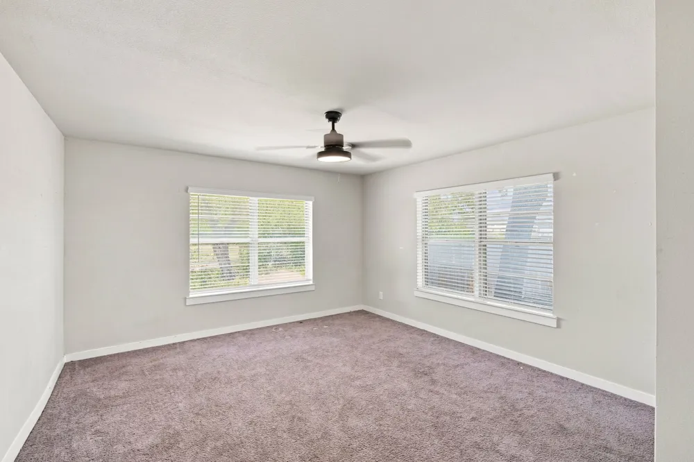 104 Casa Linda Drive Ennis, TX 75119