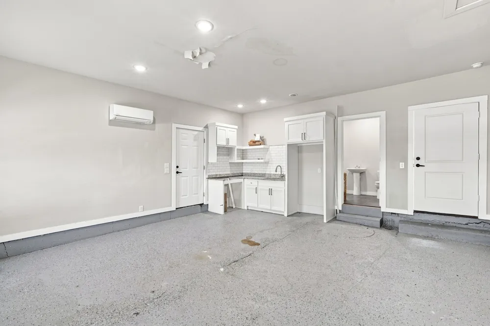 104 Casa Linda Drive Ennis, TX 75119