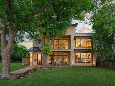 9210 W Lake Highlands Drive