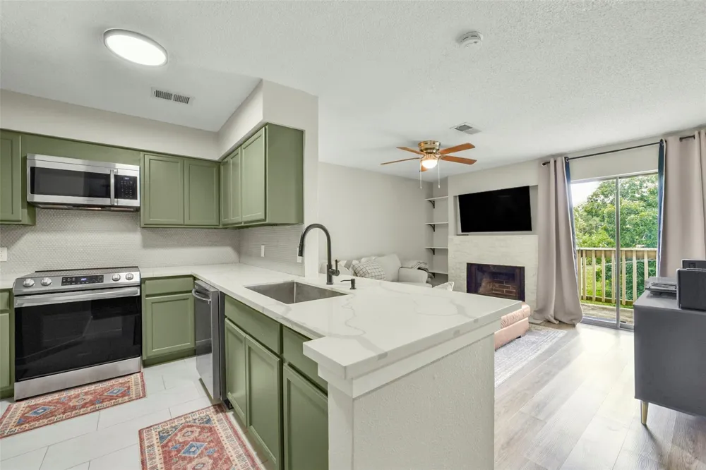 2501 Gulf Freeway #258C Dickinson, TX 77539