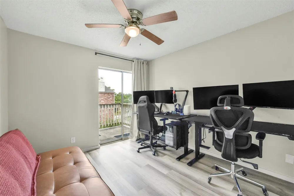 2501 Gulf Freeway #258C Dickinson, TX 77539