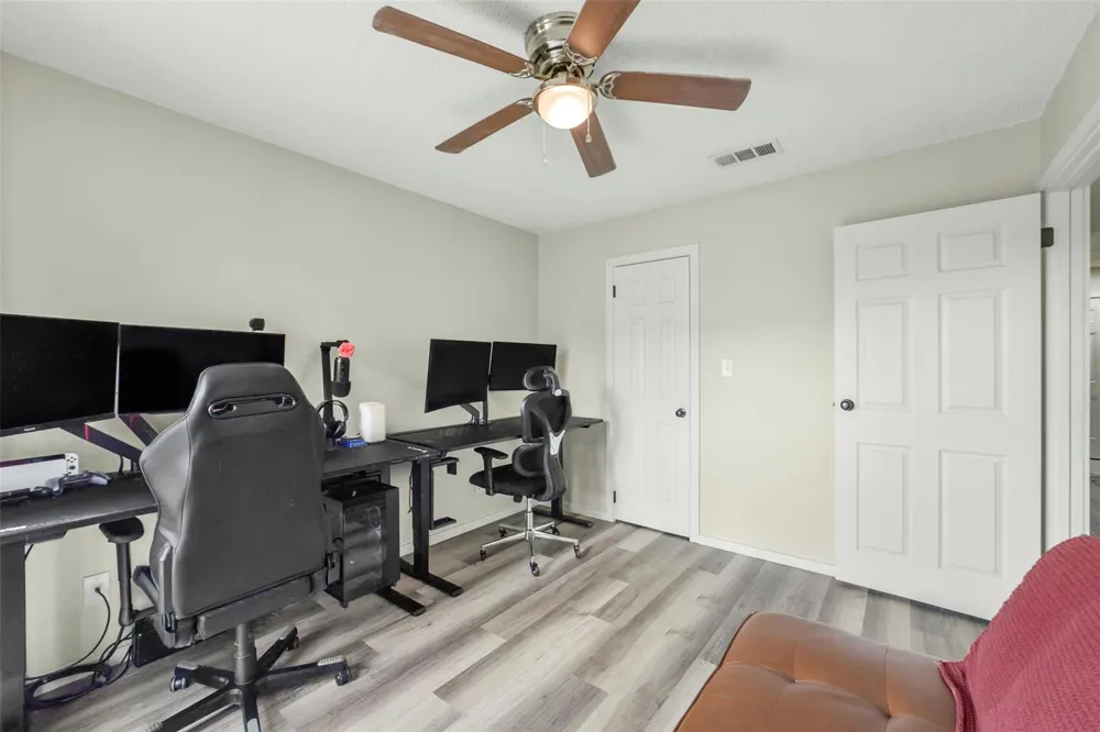 2501 Gulf Freeway #258C Dickinson, TX 77539