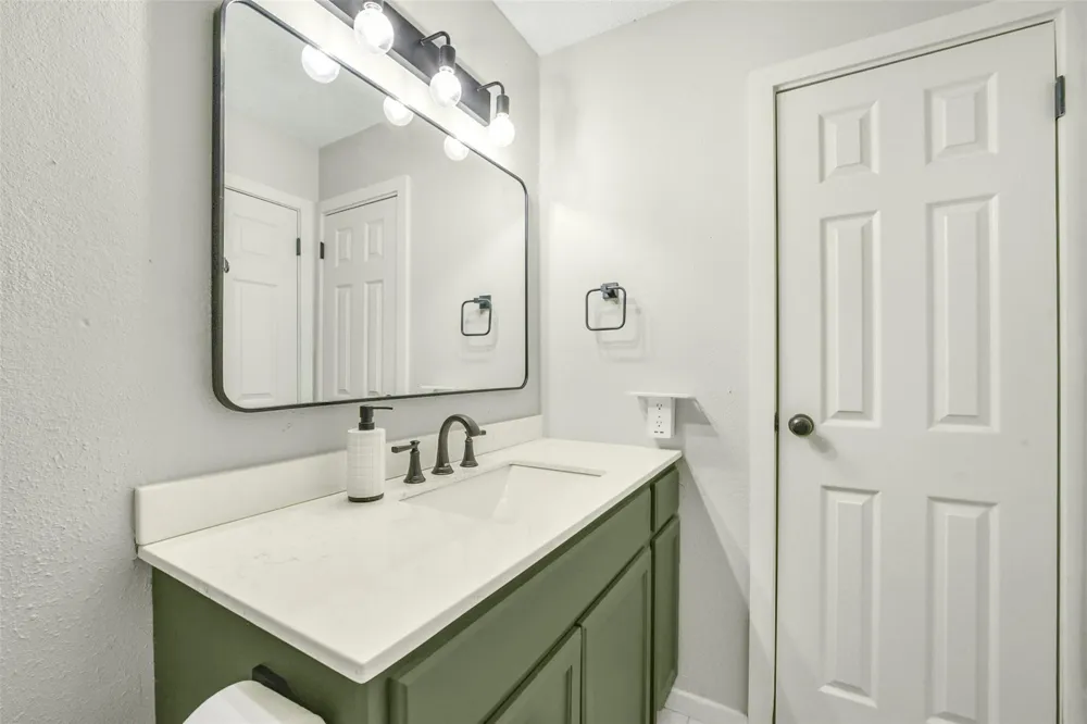 2501 Gulf Freeway #258C Dickinson, TX 77539