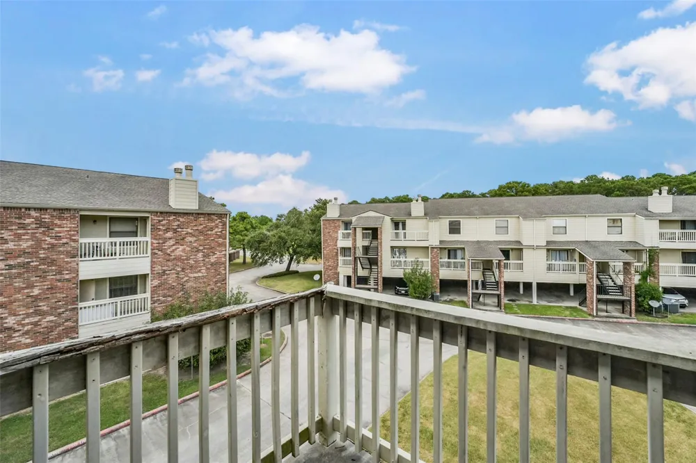 2501 Gulf Freeway #258C Dickinson, TX 77539