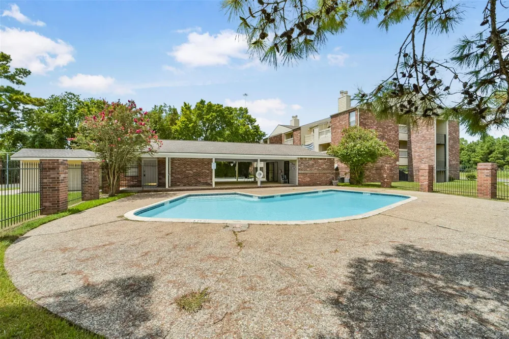2501 Gulf Freeway #258C Dickinson, TX 77539