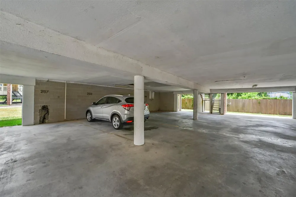 2501 Gulf Freeway #258C Dickinson, TX 77539