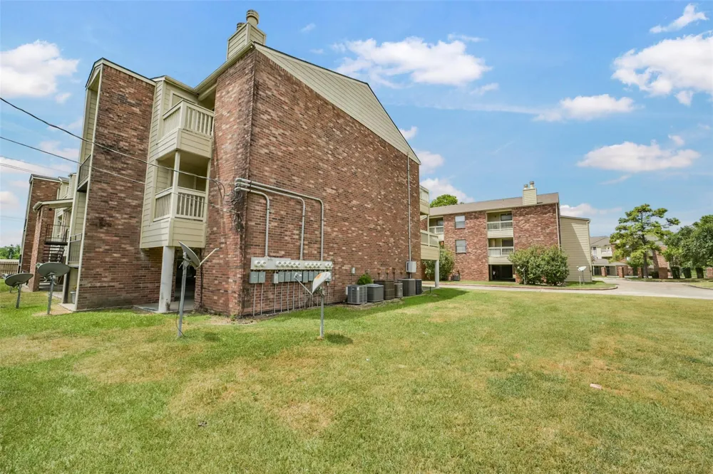 2501 Gulf Freeway #258C Dickinson, TX 77539