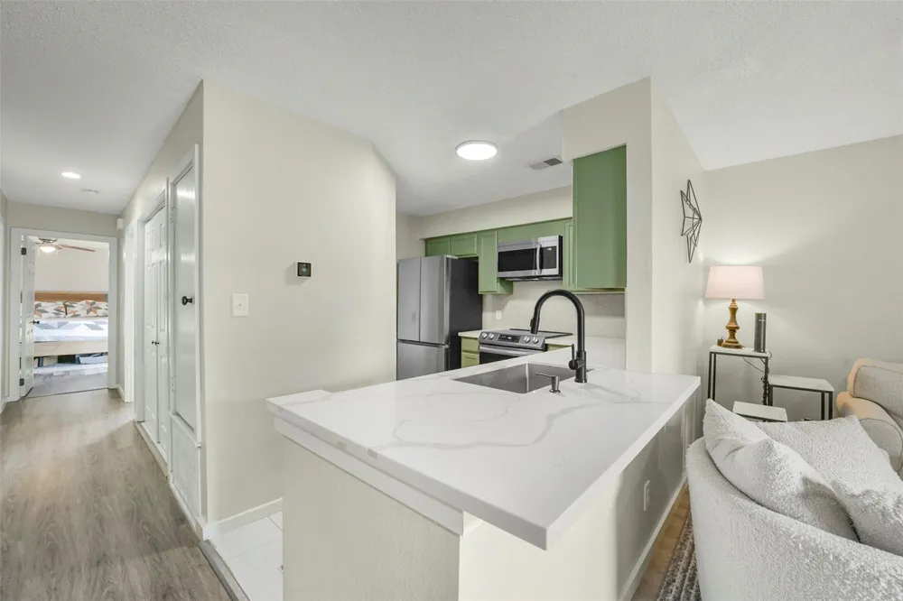 2501 Gulf Freeway #258C Dickinson, TX 77539
