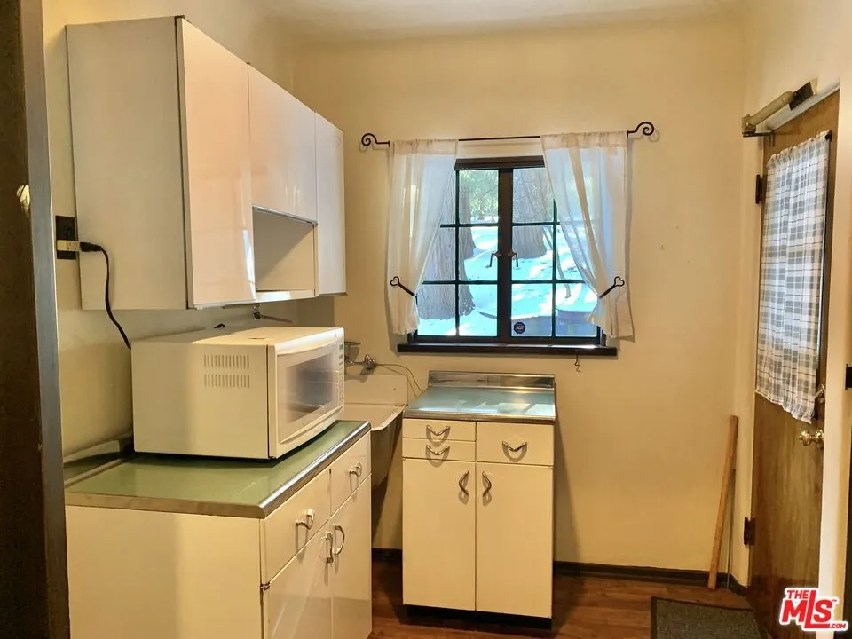 28832 Sycamore Drive Skyforest, CA 92385