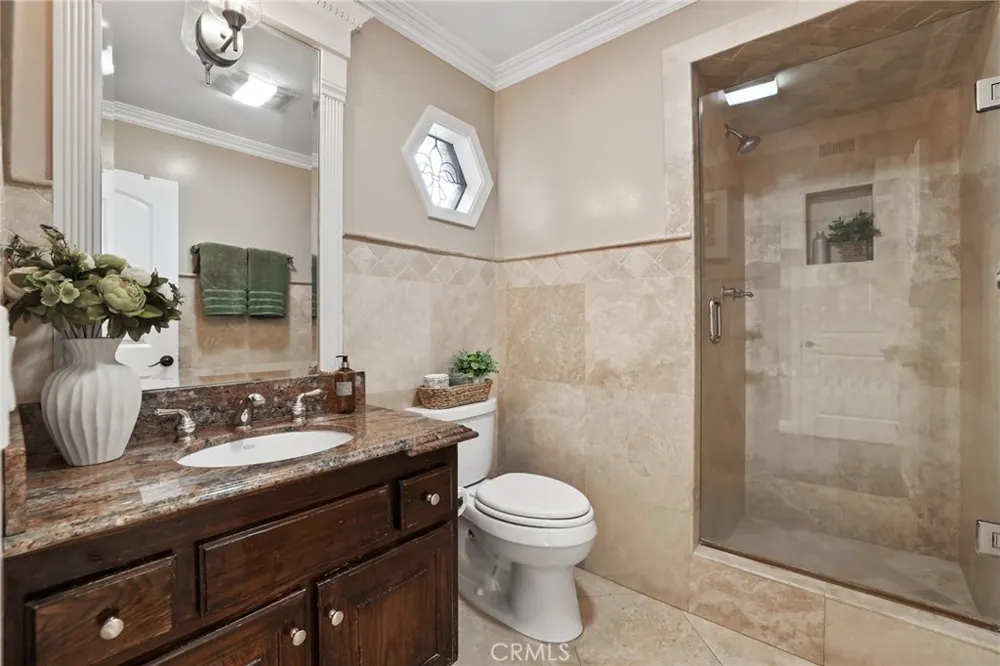 2204 E Vista Mesa Way Orange, CA 92867