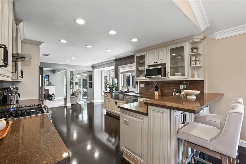 2204 E Vista Mesa Way Orange, CA 92867