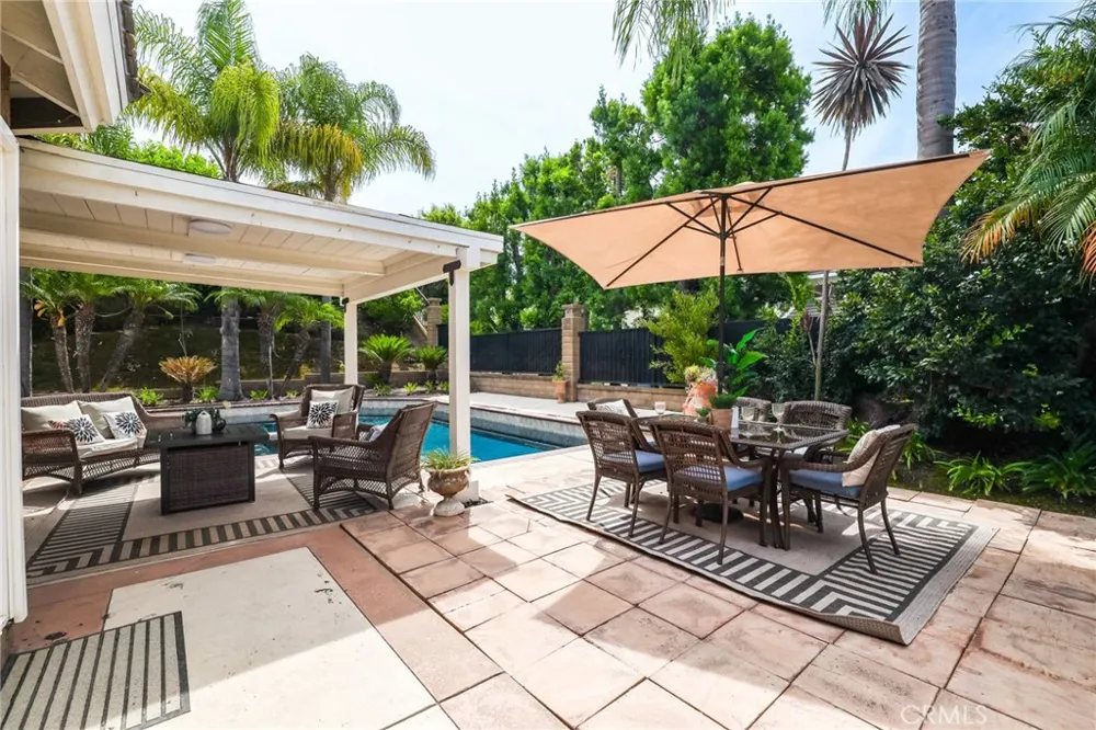 2204 E Vista Mesa Way Orange, CA 92867