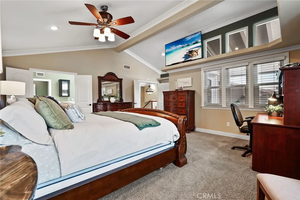 2204 E Vista Mesa Way Orange, CA 92867