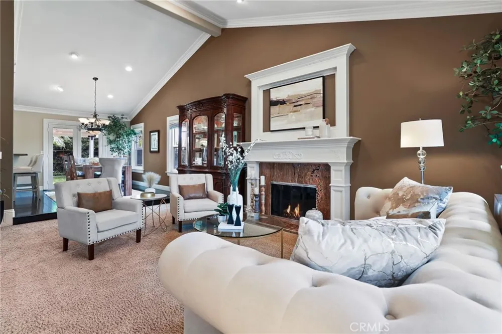 2204 E Vista Mesa Way Orange, CA 92867