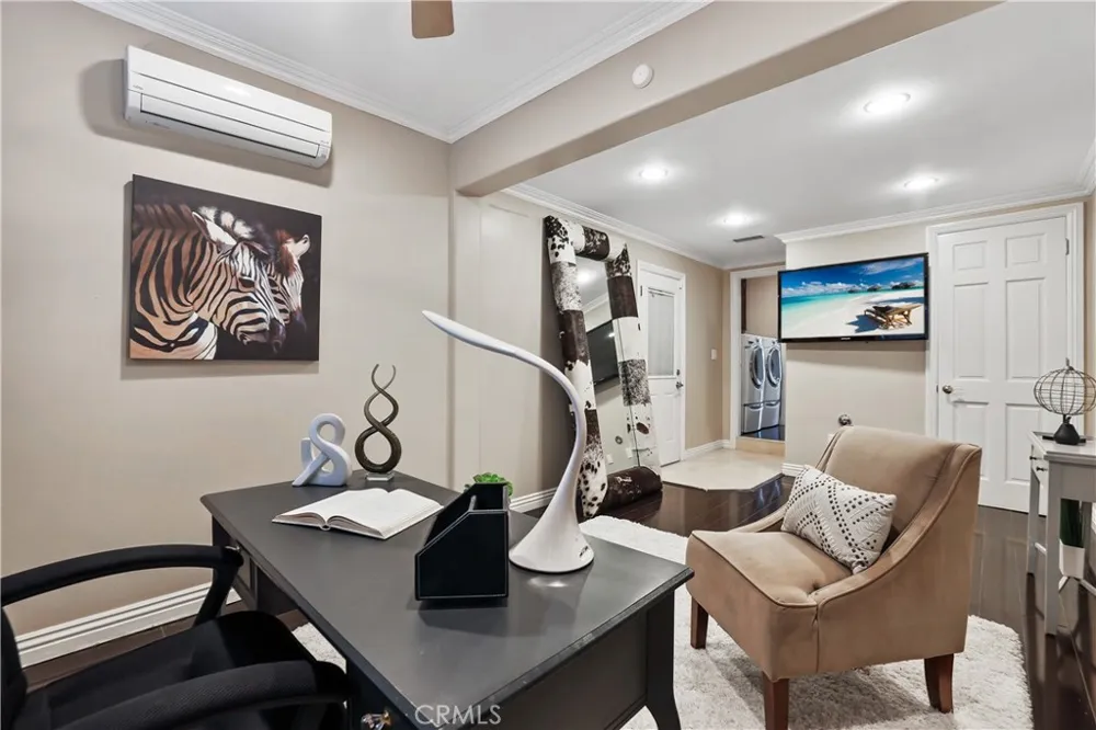 2204 E Vista Mesa Way Orange, CA 92867