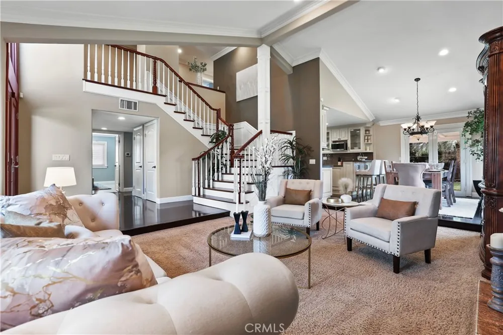 2204 E Vista Mesa Way Orange, CA 92867