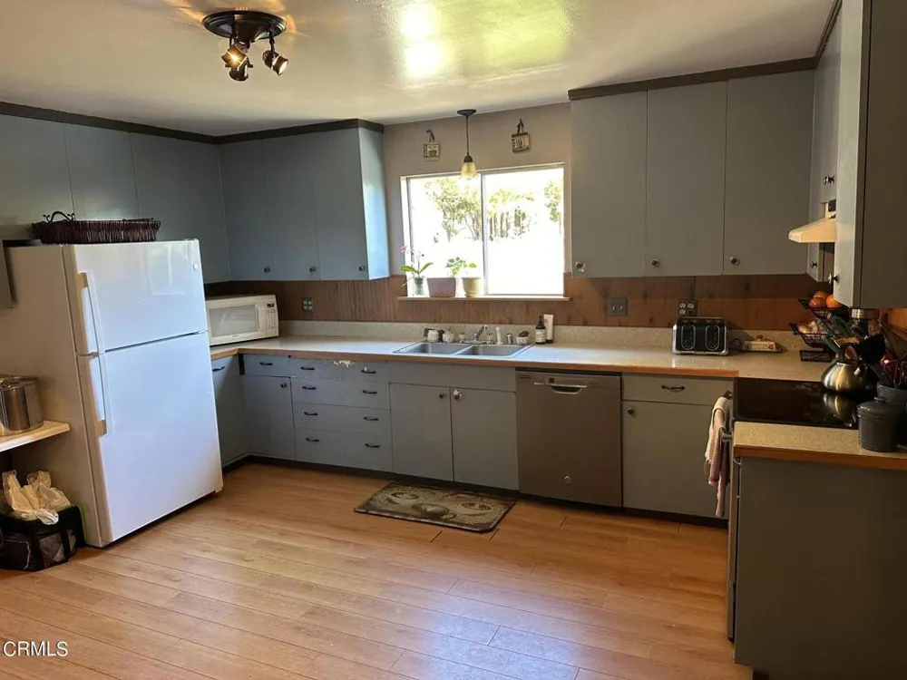 470 Wall Street Street Fort Bragg, CA 95437